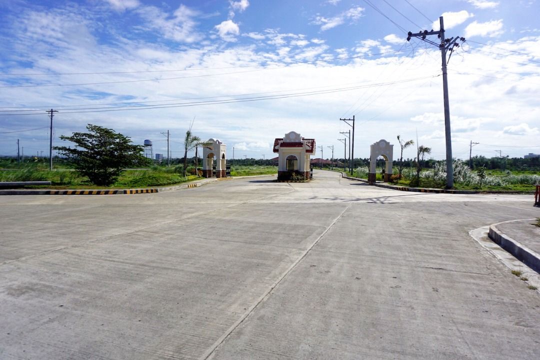 Lot For Sale Green Meadows Iloilo near Centro Verde Iloilo, Property