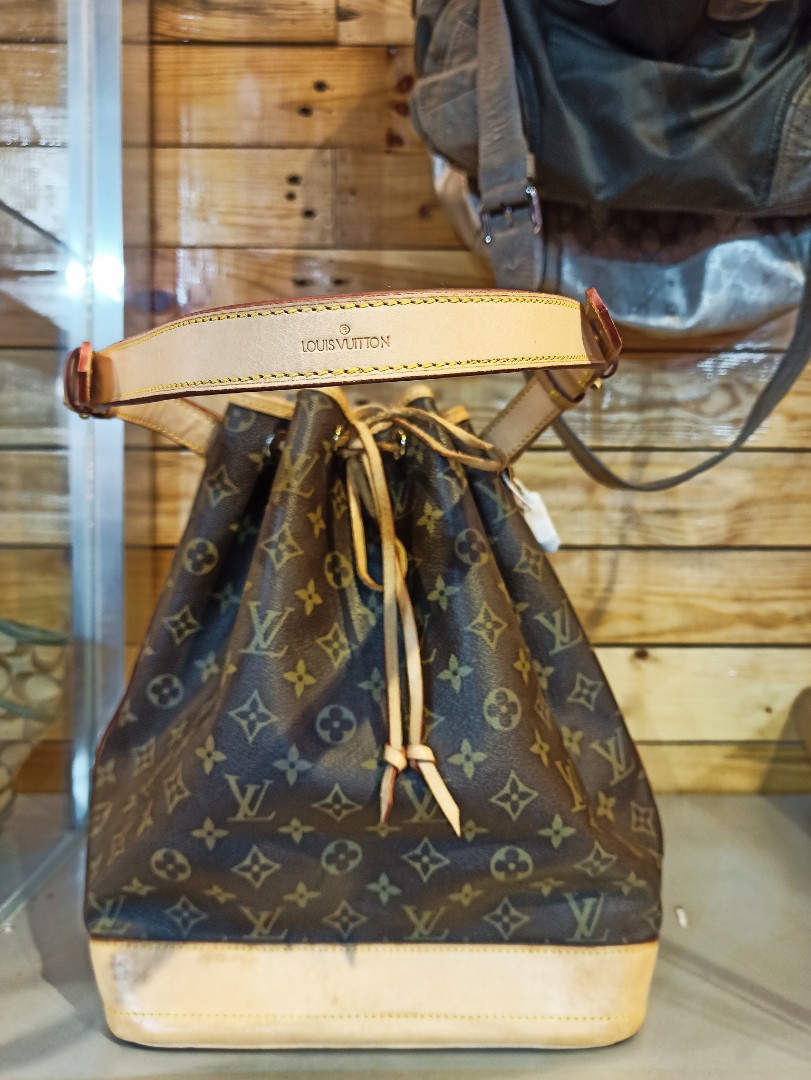 Louis Vuitton LV Agenda Monogram PM Size, Luxury, Bags & Wallets on  Carousell