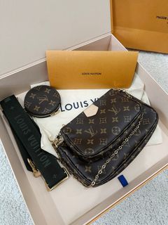 Louis Vuitton Murakami Pochette Accessoires M92649