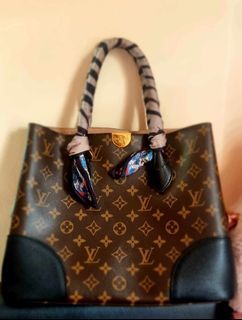 Louis Vuitton Monogram Bois de Rose V Tote