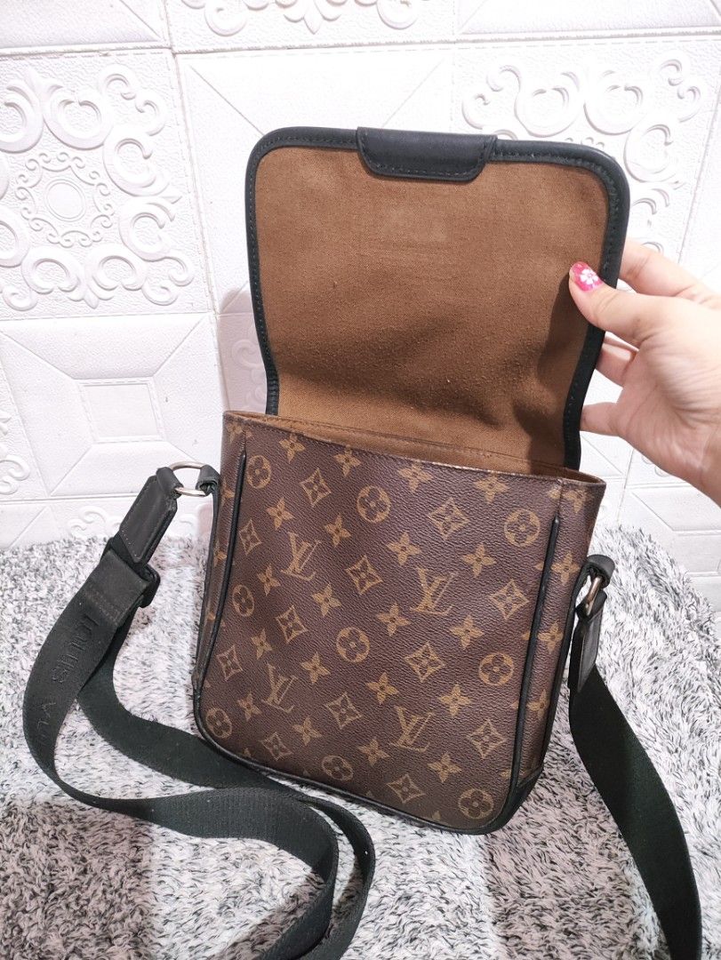 Louis Vuitton LV Magnetic Monogram Macassar Canvas Bag Brand New, Luxury,  Bags & Wallets on Carousell