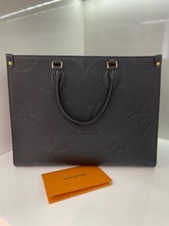LV Box Sling Bag Actual Pics 🥰 Bestsellers, Luxury, Bags & Wallets on  Carousell