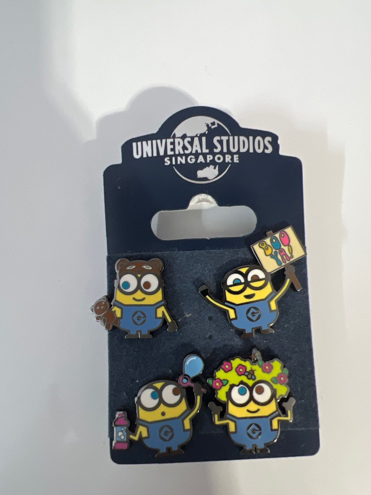 Wholesale Free shipping 100pcs/lot Despicable Me Minion cute Badge Holders  Student Card Holder minion badges for gift - AliExpress