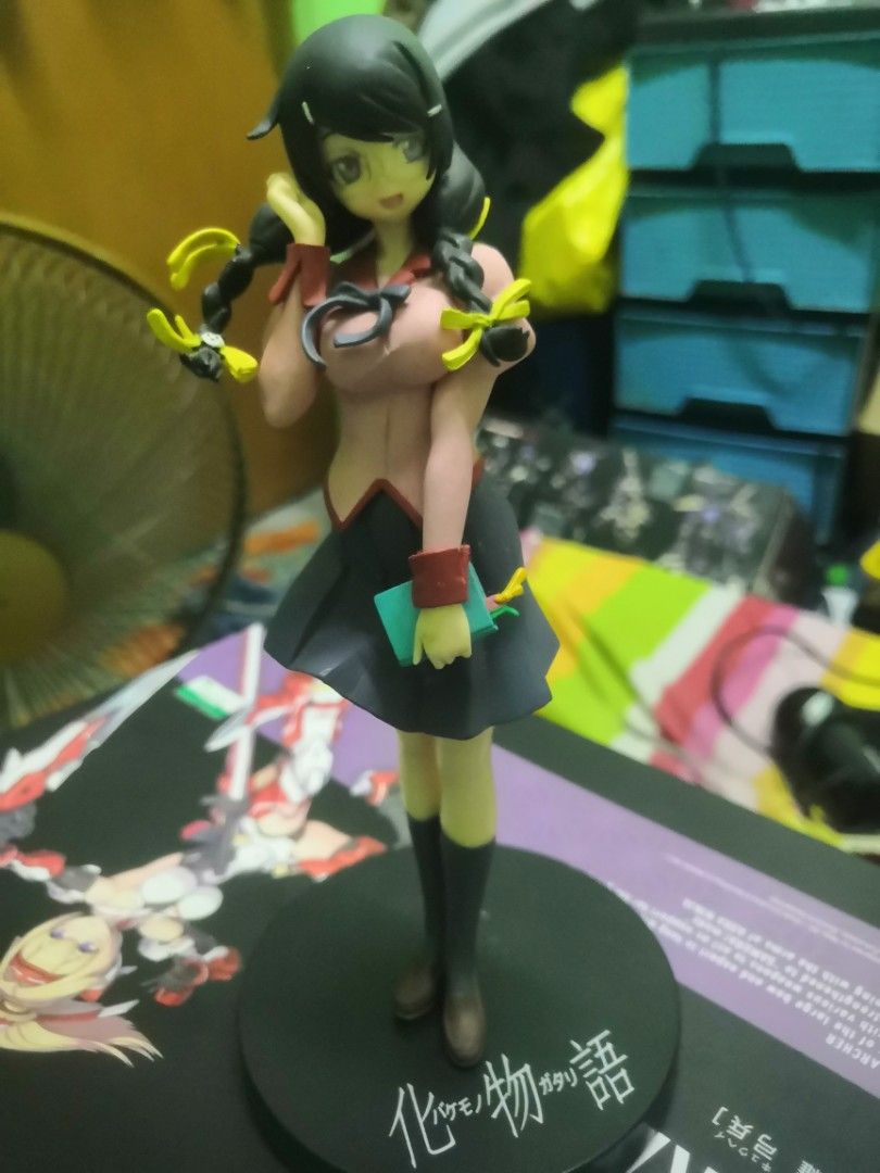 Monogatari store action figure