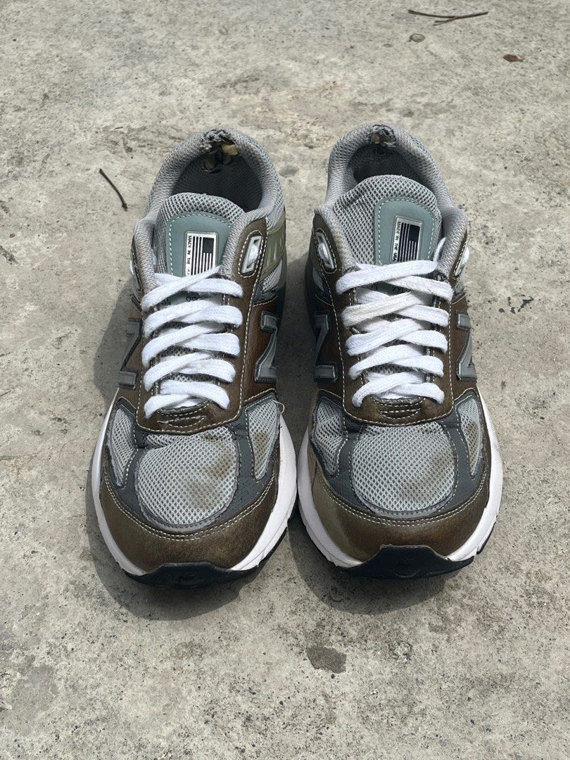 New Balance 990V5 - US 9.5 (Category: Sneakers) located in Lingayen. Submitted by stamp.ede (Listing ID 1259523838, Image 3). Description: .