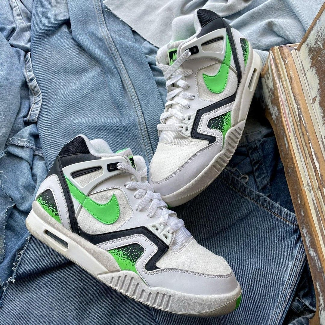 Nike air tech challenge green hot sale