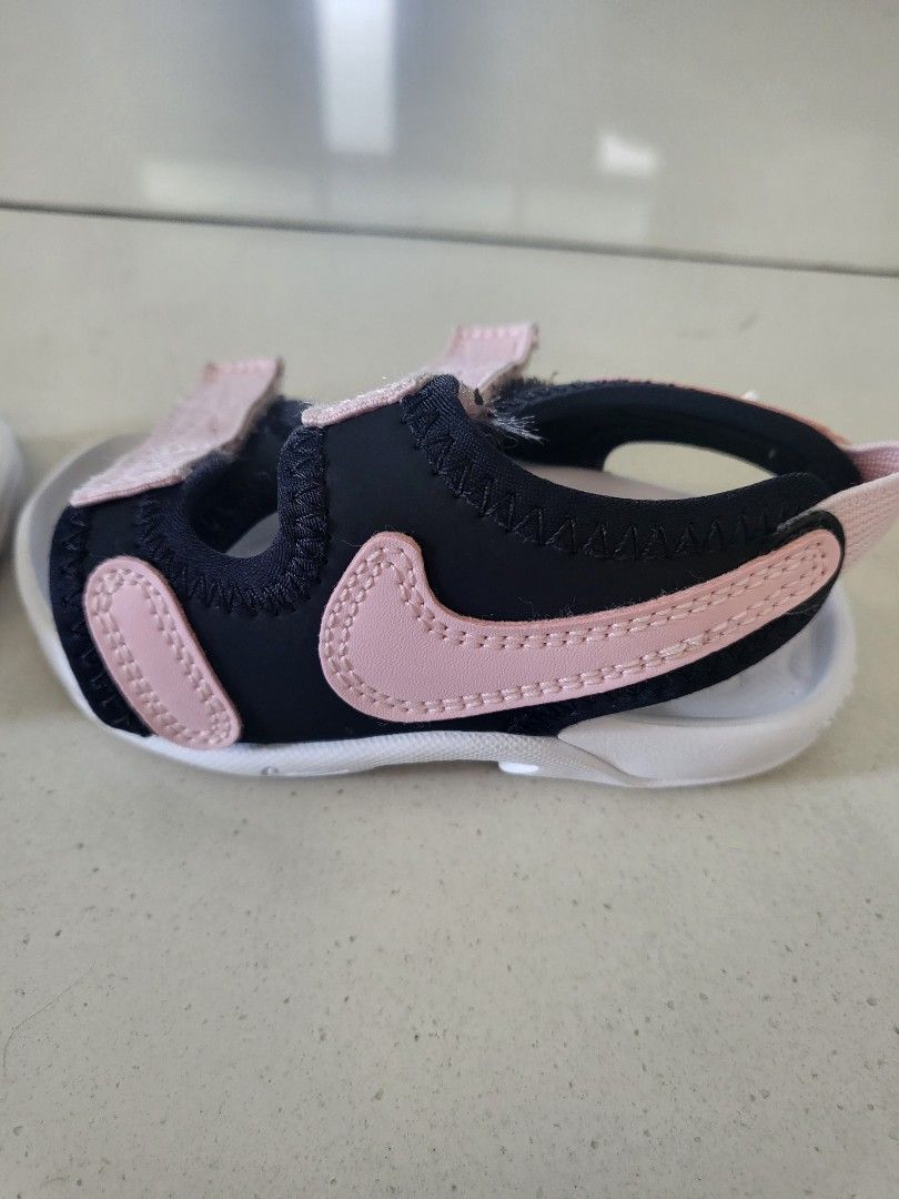Infant nike store sandals size 3