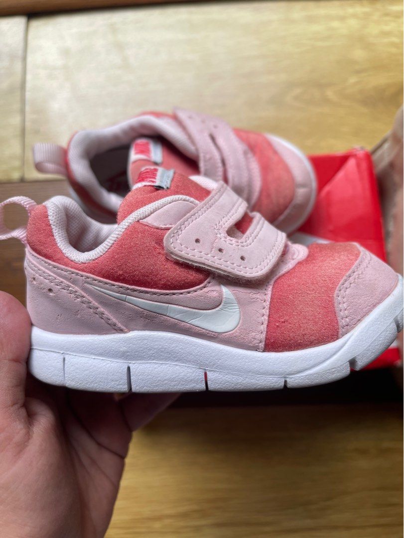 Free run deals baby shoes