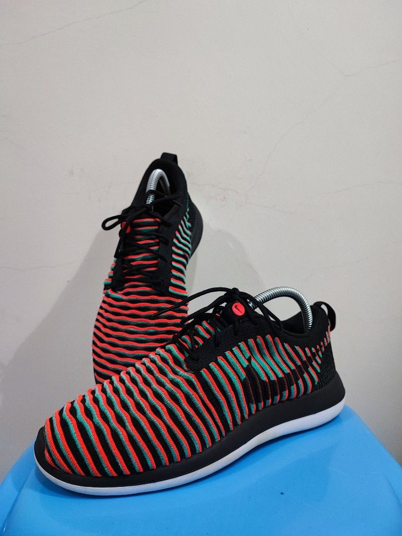 Nike women's roshe two flyknit lace up sneakers clearance