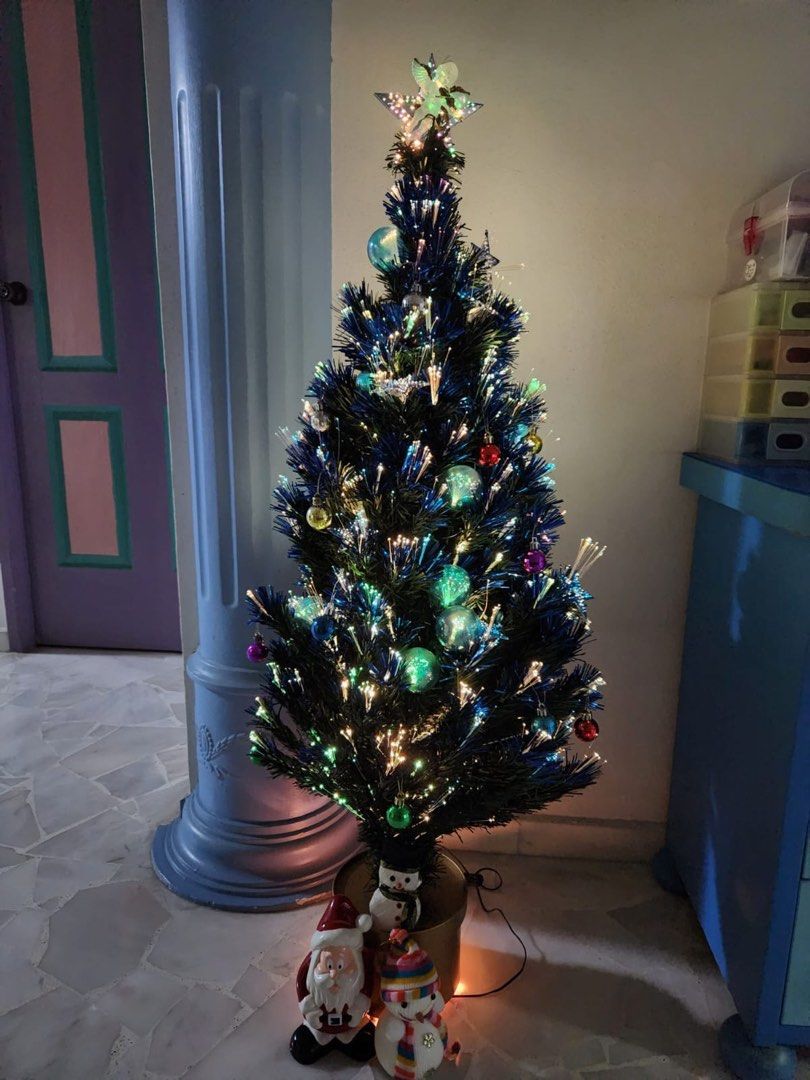 Christmas tree with lights built in sale