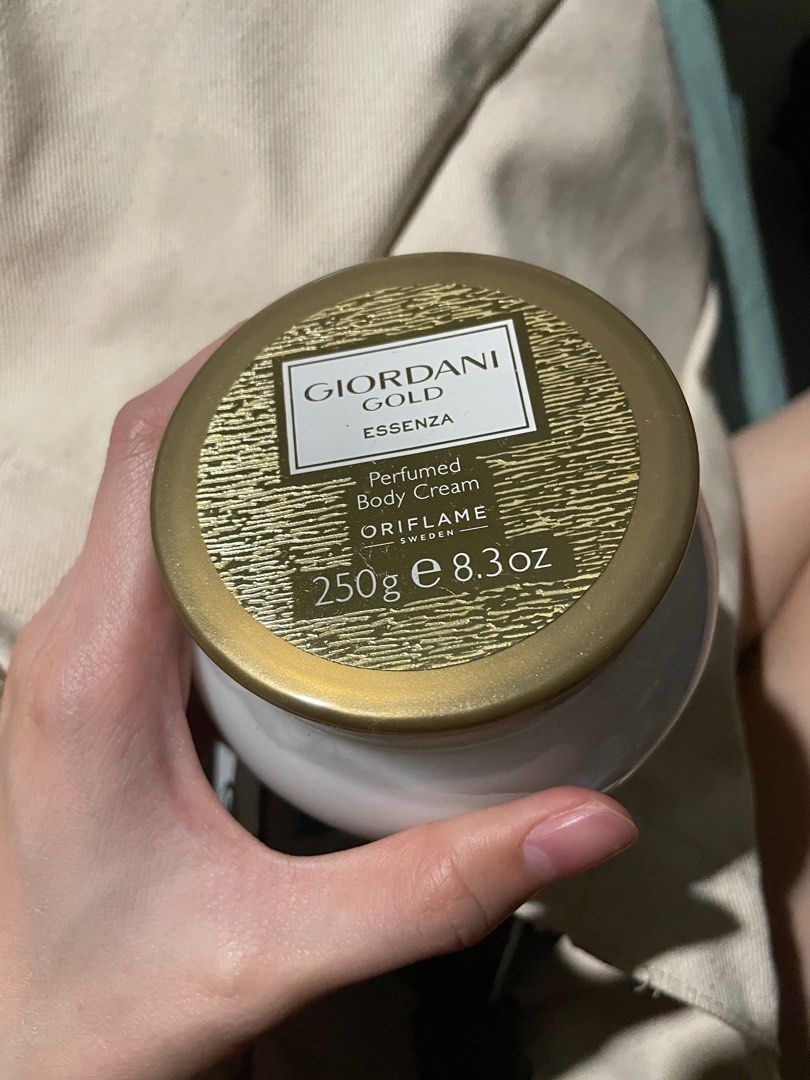 Giordani gold essenza deals perfumed body cream oriflame