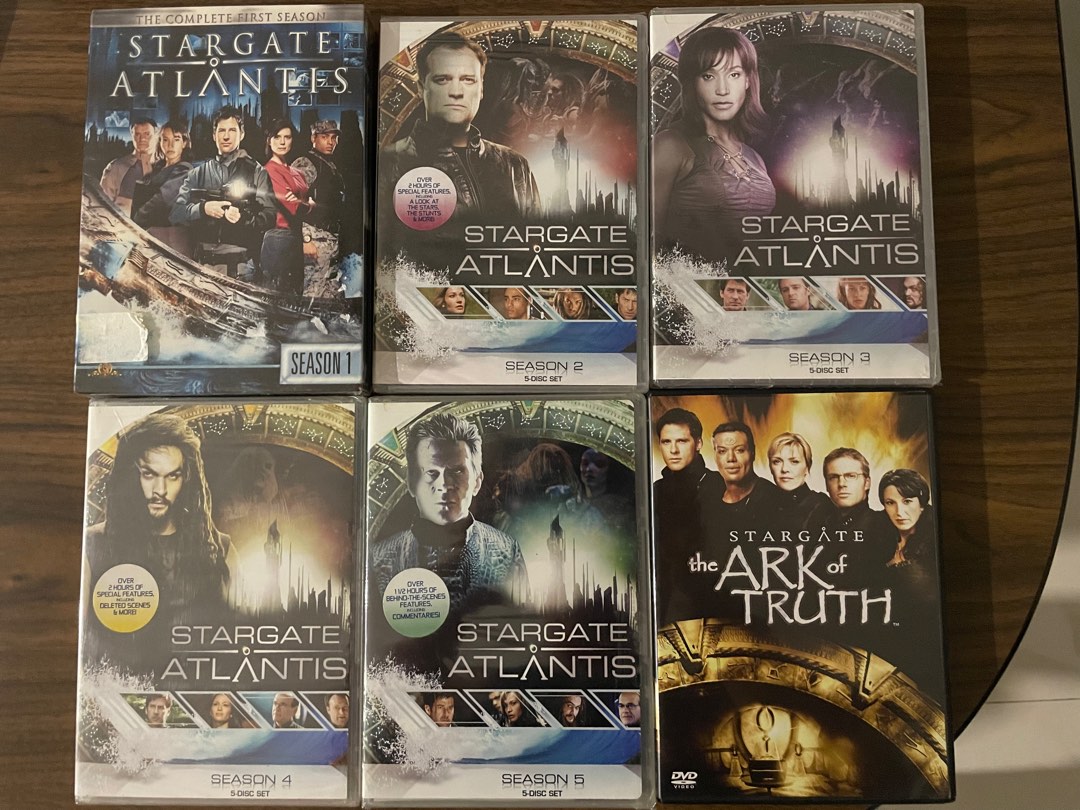 Original DVD TV series - Stargate Atlantis complete seasons 1 to 5 +