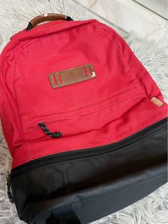 Fossil nasher backpack top