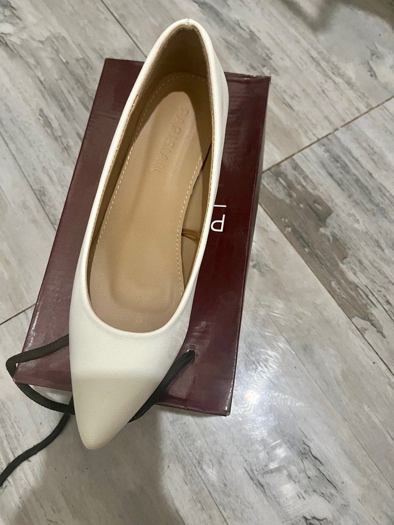 Parisian White Shoes, Women's Fashion, Footwear, Flats & Sandals on ...