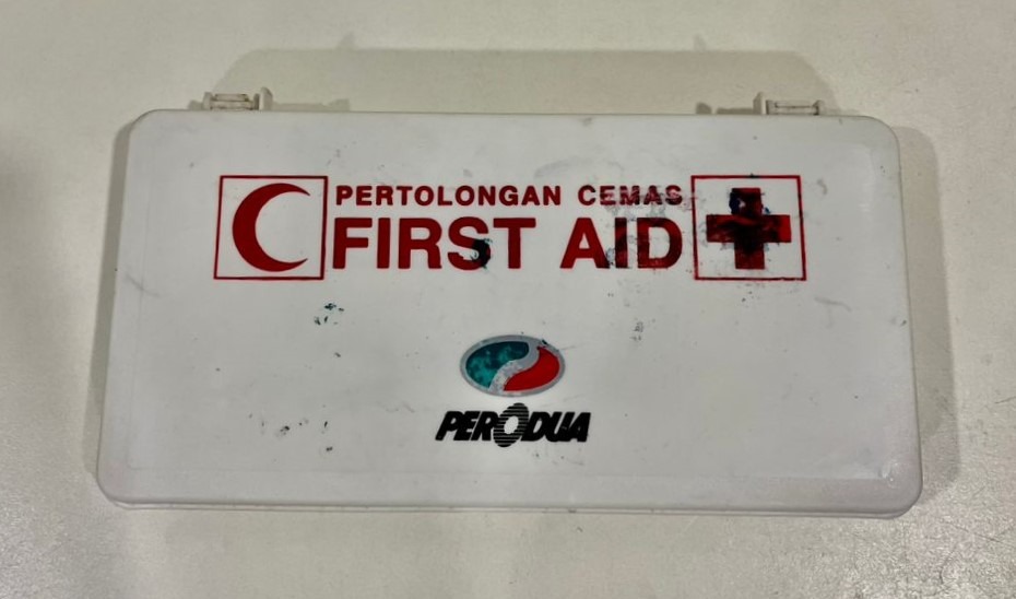 PERODUA Emergency First Aid Kits Box Set, Health & Nutrition, Assistive