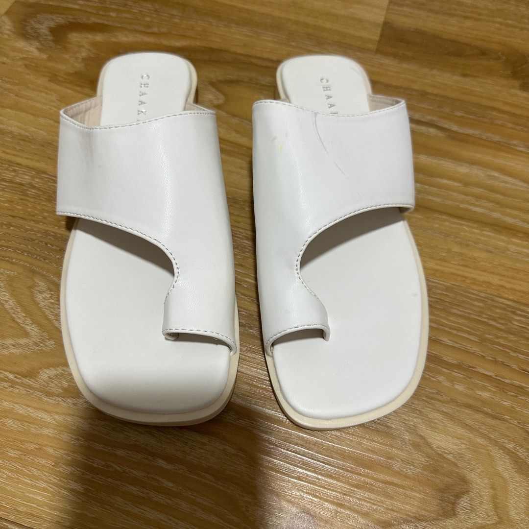 Picnic strap mule slippers white