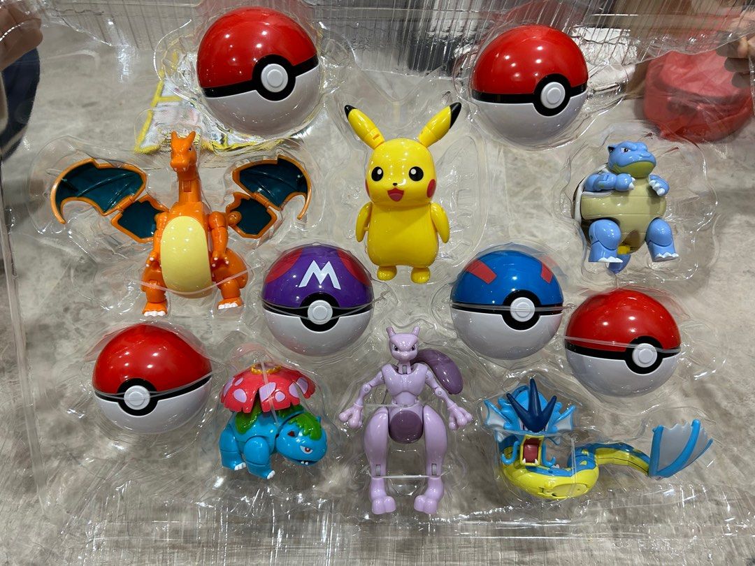 Pokémon ball toy with figurine (transformation set), Hobbies & Toys, Toys &  Games on Carousell