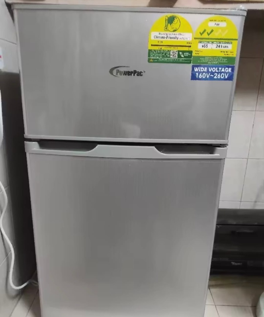 Refrigerator small size, TV & Home Appliances, Kitchen Appliances