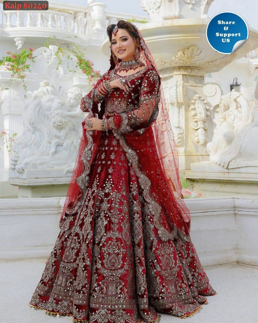 Biyer lehenga picture store