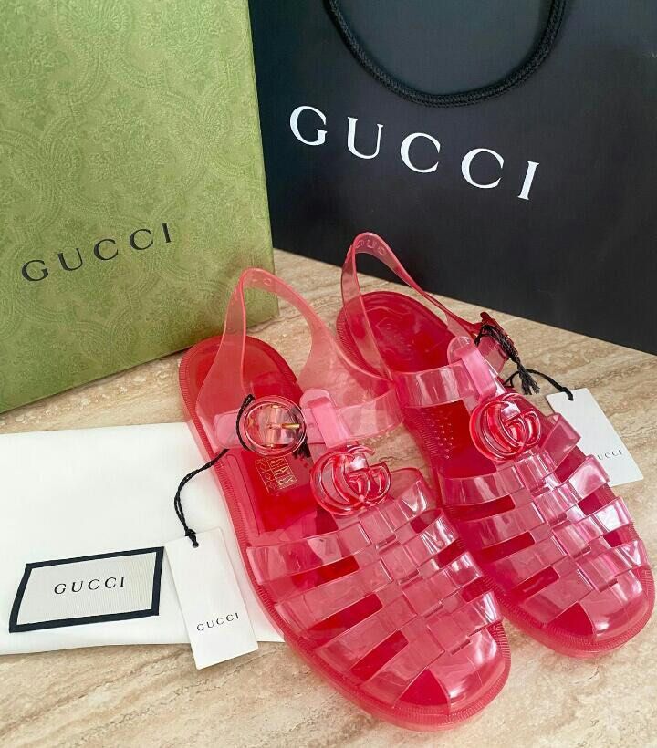 Gucci jelly sandals discount yg