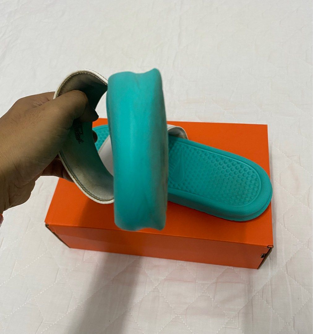 selipar nike original