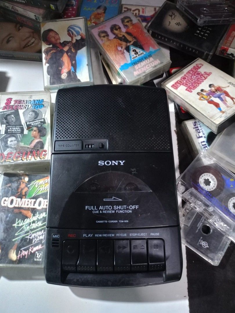 Sony TCM939 tape player jadul, Elektronik, Audio di Carousell