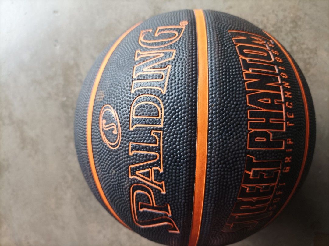 Spalding Basketball Street Phantom Outdoor, Sports Equipment, Sports &  Games, Racket & Ball Sports on Carousell