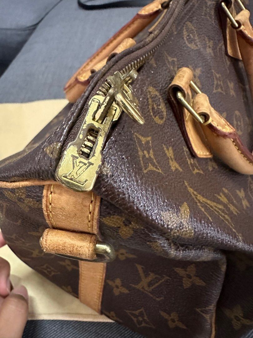 Louis Vuitton Speedy B30, Luxury, Bags & Wallets on Carousell