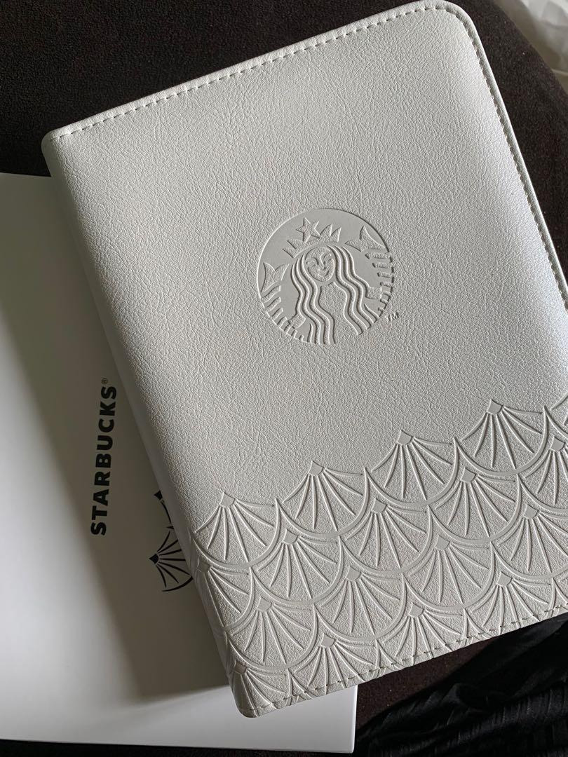 Starbucks 2022 organizer (without the notebook), Women's Fashion, Bags