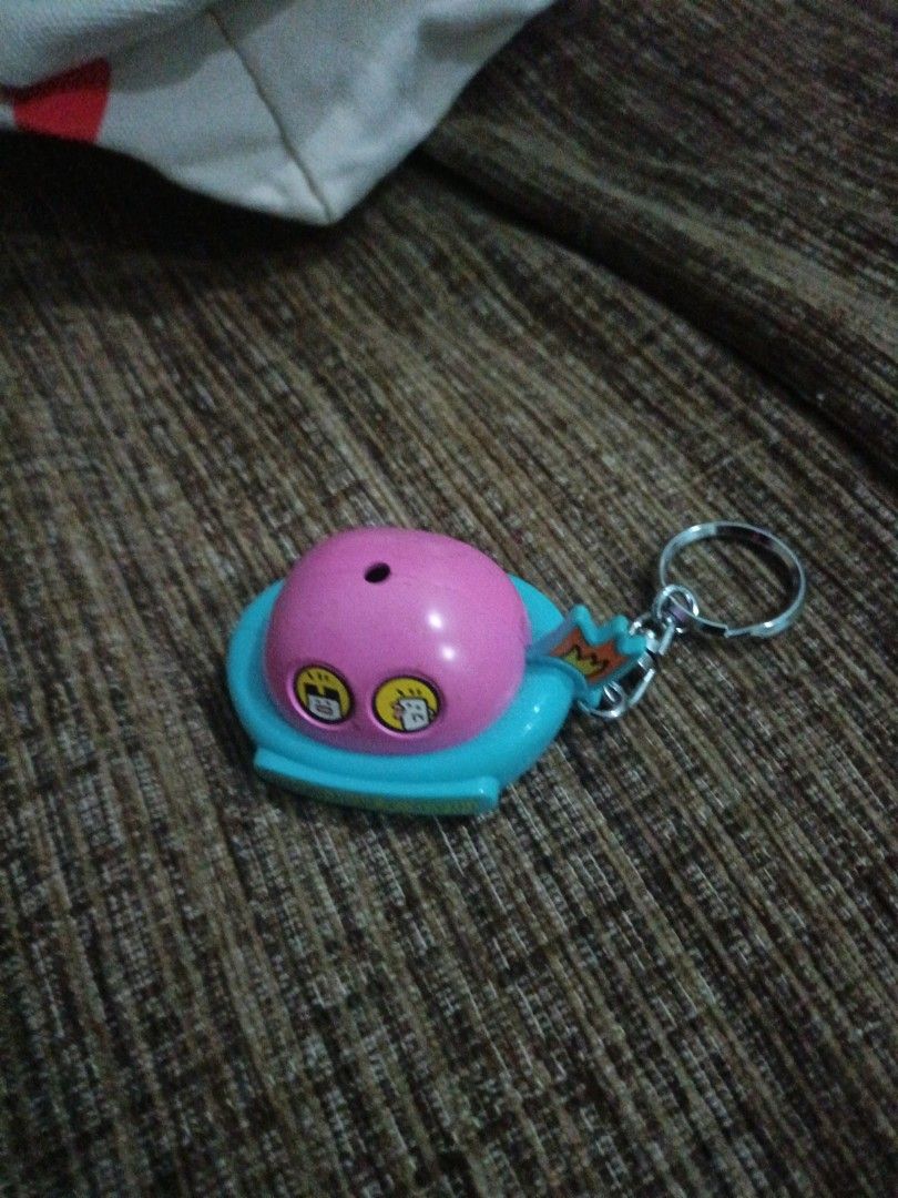 Tamagotchi keychain, Hobbies & Toys, Collectibles & Memorabilia