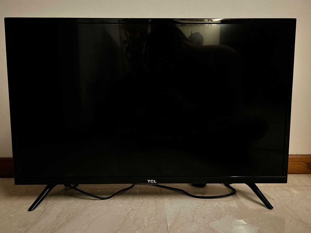 TCL 32D3000 tv television, TV & Home Appliances, TV & Entertainment, TV ...