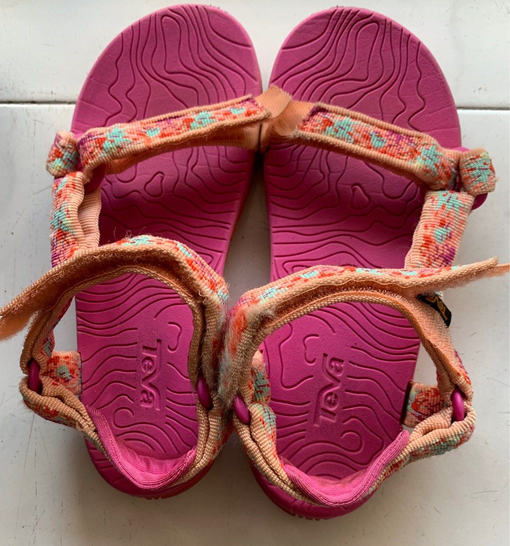 Teva discount girls sandals