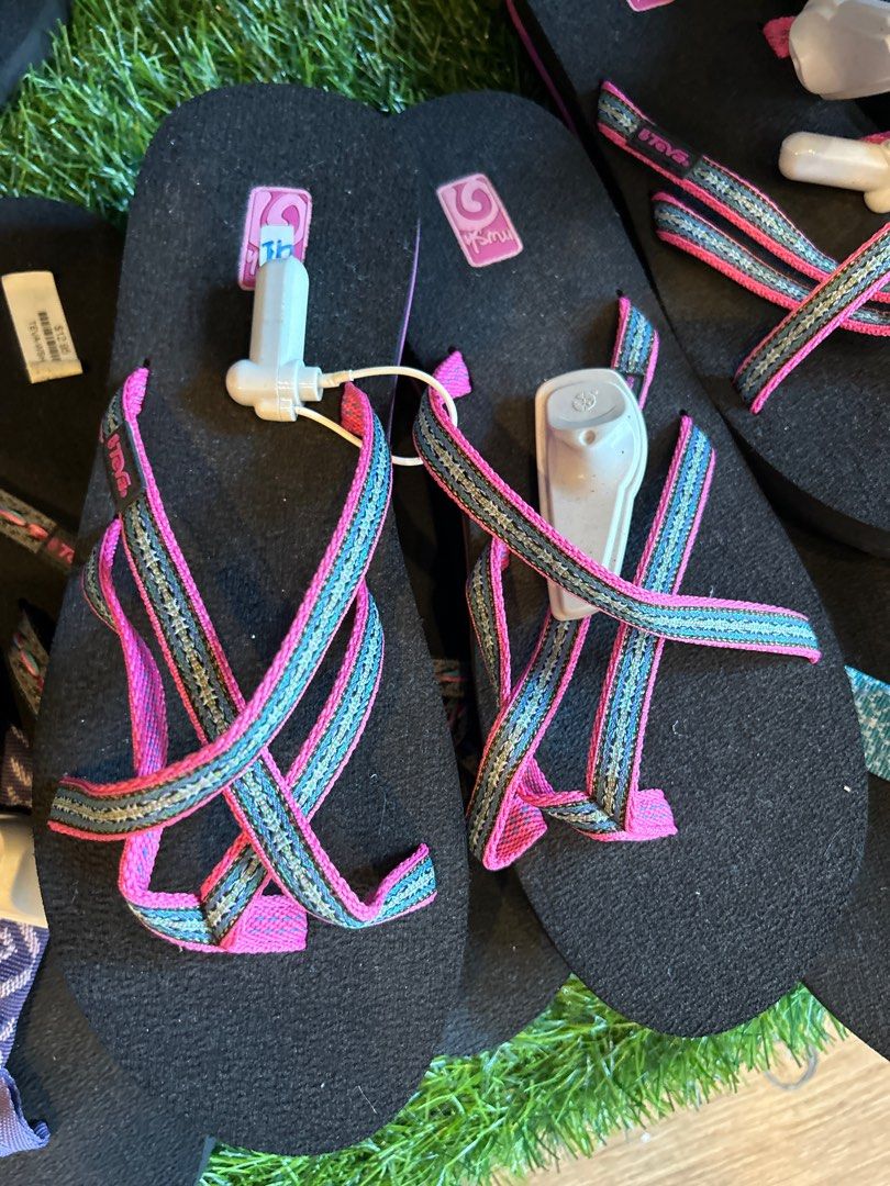 Teenslippers teva store