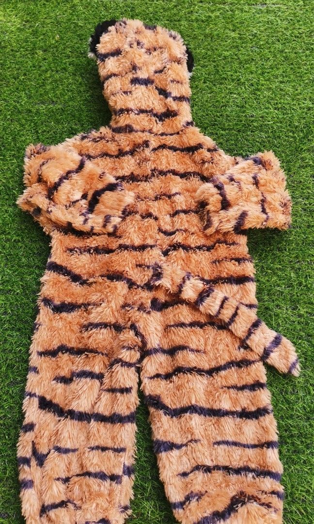 Tiger Costume (Category: Babies & Kids Fashion) located in San Fernando. Submitted by InvisibleMe (Listing ID 1259442716, Image 2). Description: Tiger Costume Infant to Kids Preloved 3 pcs available 0-6mos 12-18mos 4-5T.