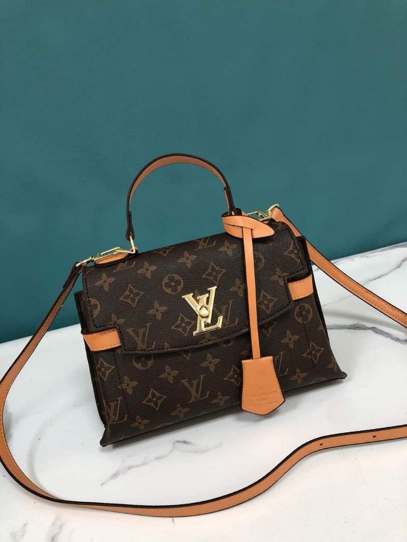 Louis Vuitton LockMe Ever BB Noir, Women's Fashion, Bags & Wallets,  Cross-body Bags on Carousell