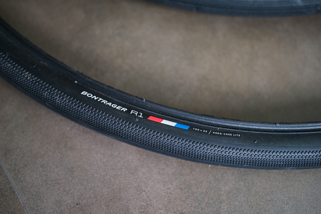 Pneu Bontrager R1 | Primeau Vélo | Primeau Vélo