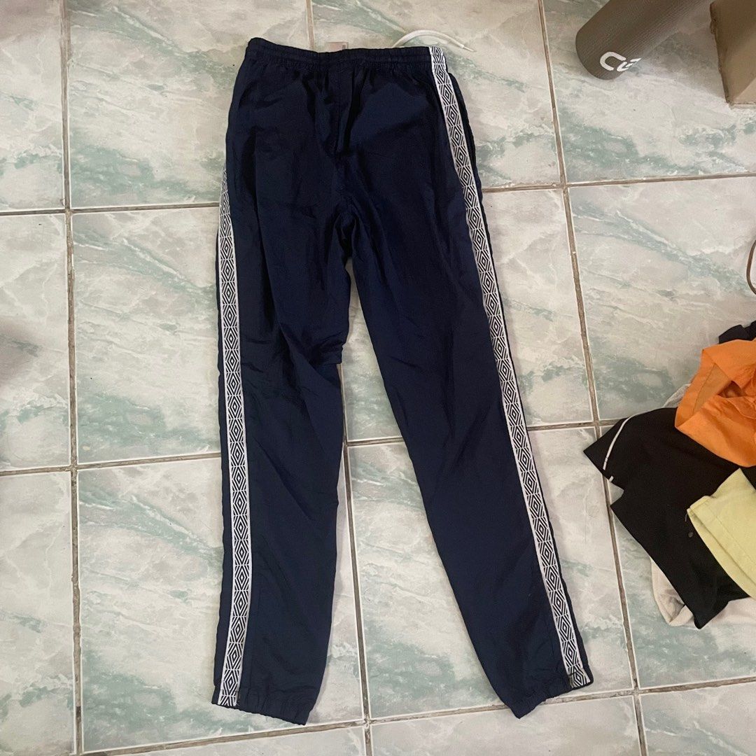 UMBRO x PACSUN active running work out pants Women s Fashion Bottoms Other Bottoms on Carousell