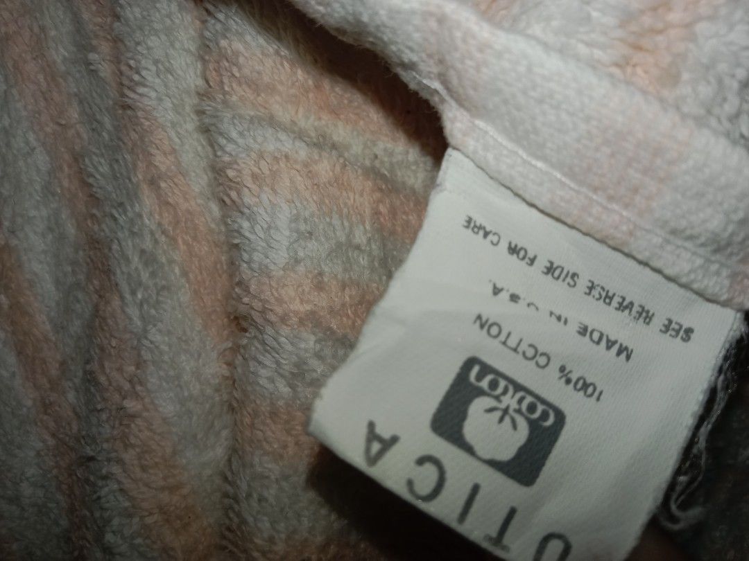 UTICA MADE IN USA TOWEL BATH TOWEL, Furniture & Home Living, Bedding