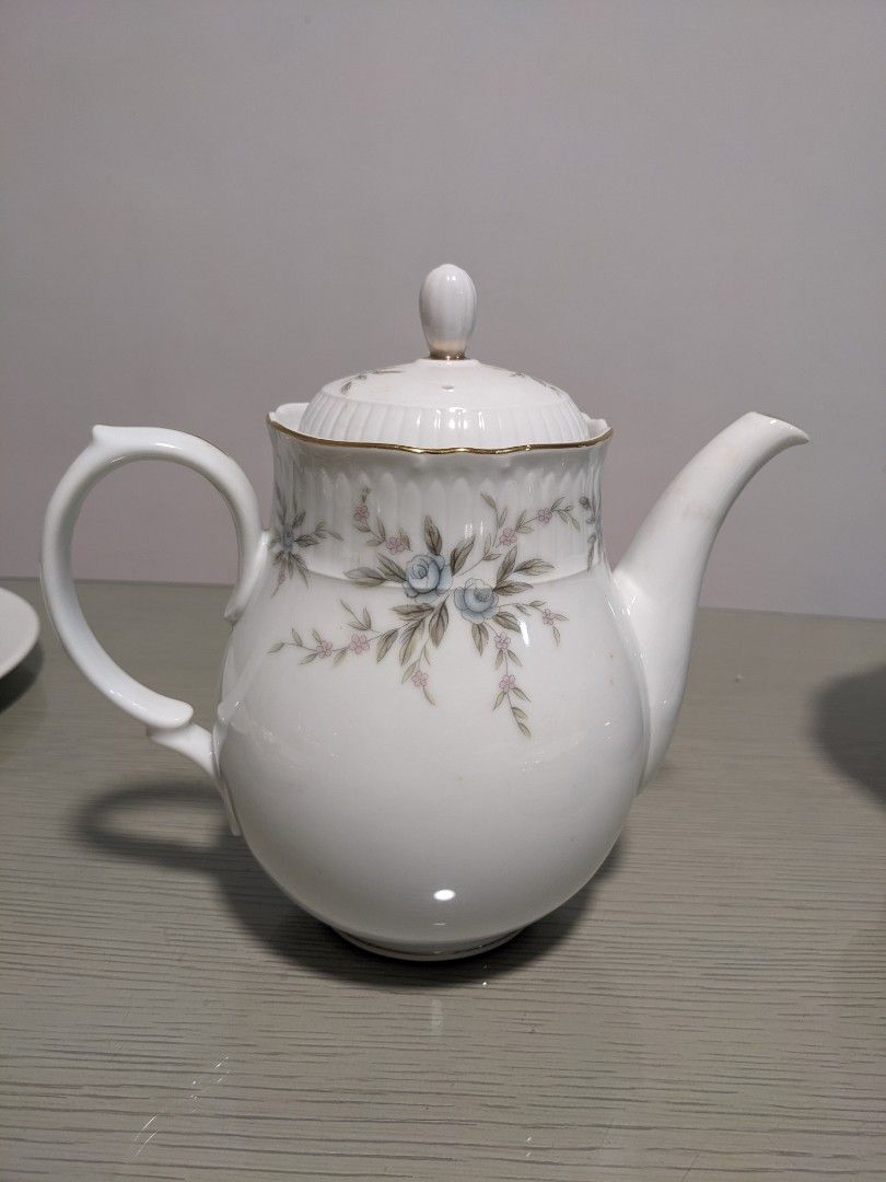 Vintage Jyoto China Plates Tea Set HHP1856, Furniture & Home Living