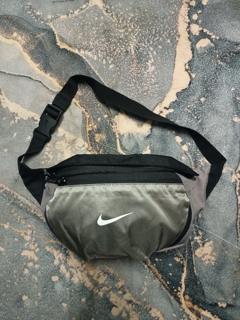 Nike vintage cheap fanny pack