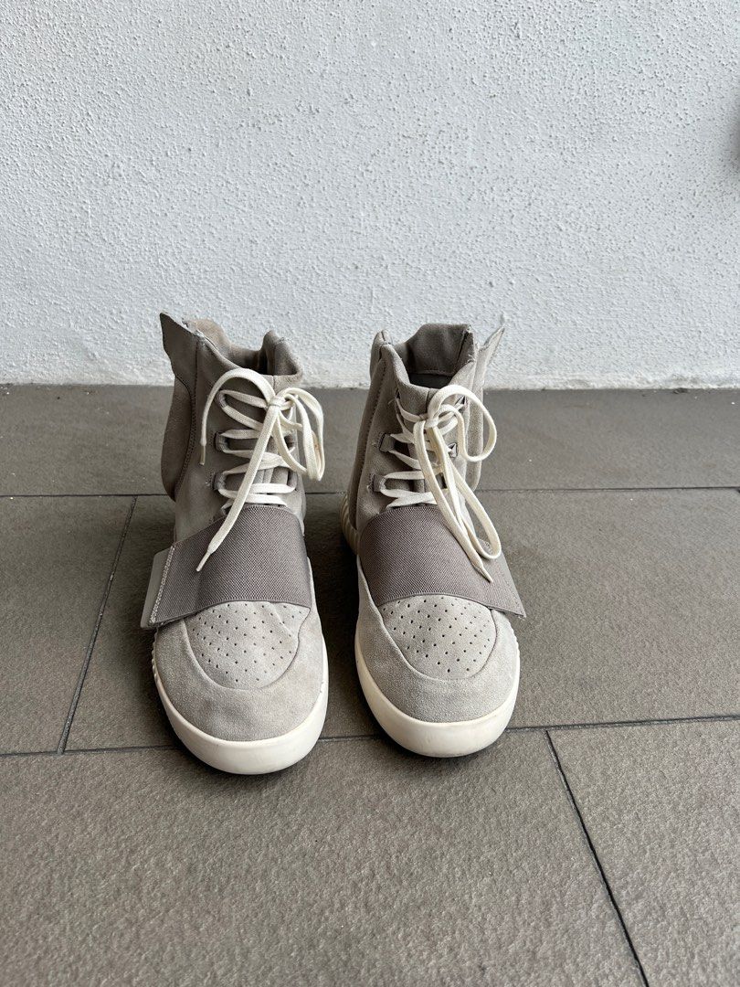 Yeezy 750 OG Colorway Men s Fashion Footwear Sneakers on Carousell