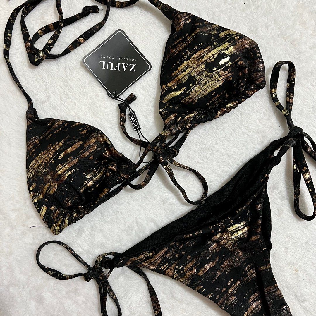 Zaful Black Gold Triangle Two Piece Bikini / Swimsuit (Category: Bikinis & Swimsuits) located in Dasmarinas. Submitted by fancy_styleph (Listing ID 1259553368, Image 3). Description: Size: Medium ❗️BUY 3 for 500PHP❗️ ❗️BUY 4 for 600PHP❗️.
