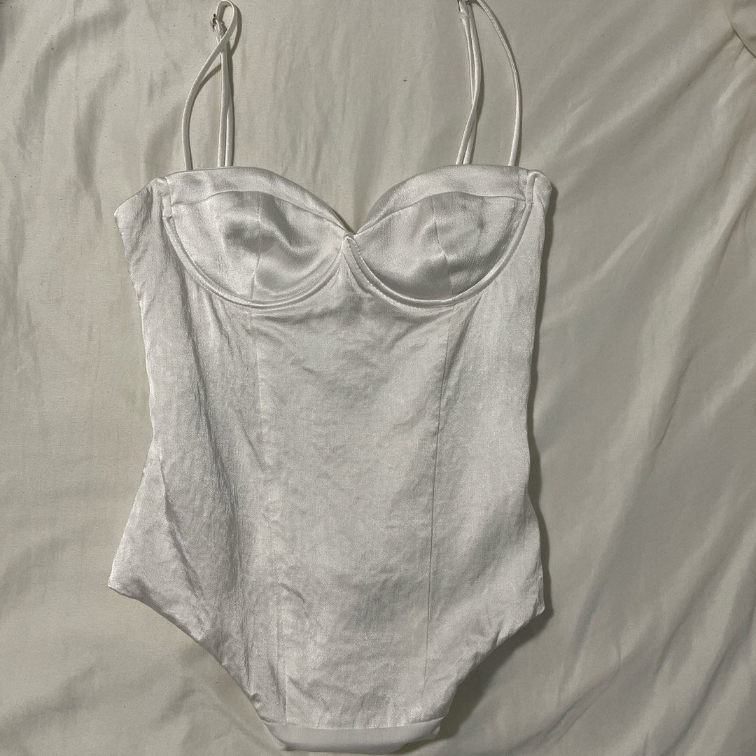 https://media.karousell.com/media/photos/products/2023/10/11/zara_white_corset_bodysuit_1696992305_5658f711.jpg