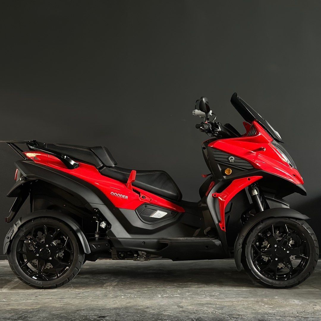 Quadro motorcycle for shop sale