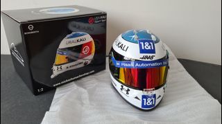 (Category: ) located in . Submitted by f1model-cars-helmets (Listing ID 1259674974, Image 1). Description: .