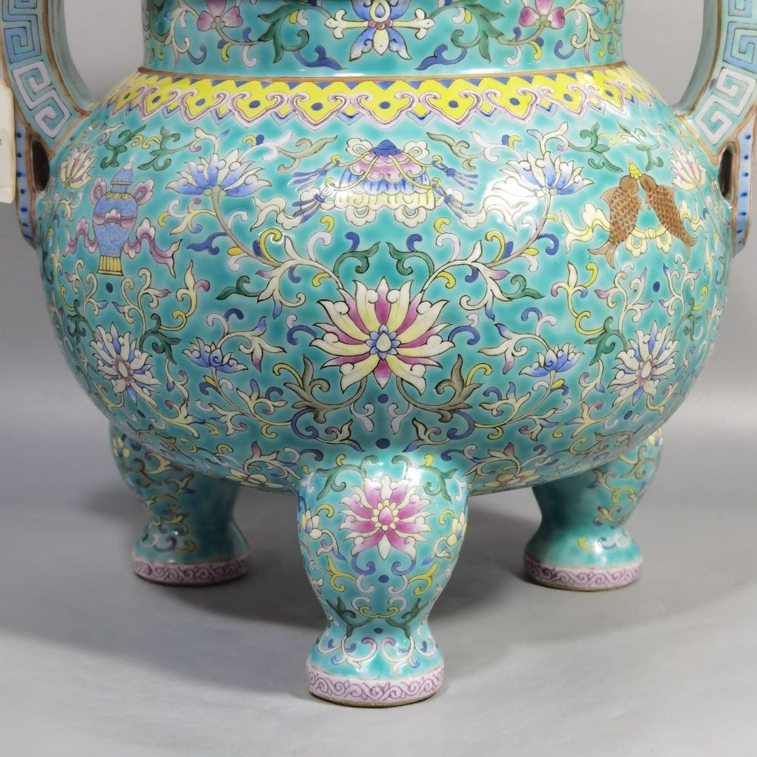 中国文物 古瓷 収集家の放出品 清代中期 綠松石釉高足杯 乾隆年制