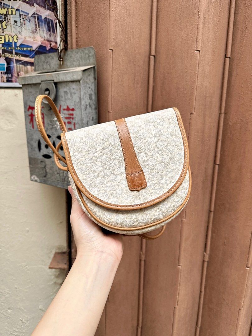 多年正版正貨商標門市現貨美品Vintage celine white beige macadam