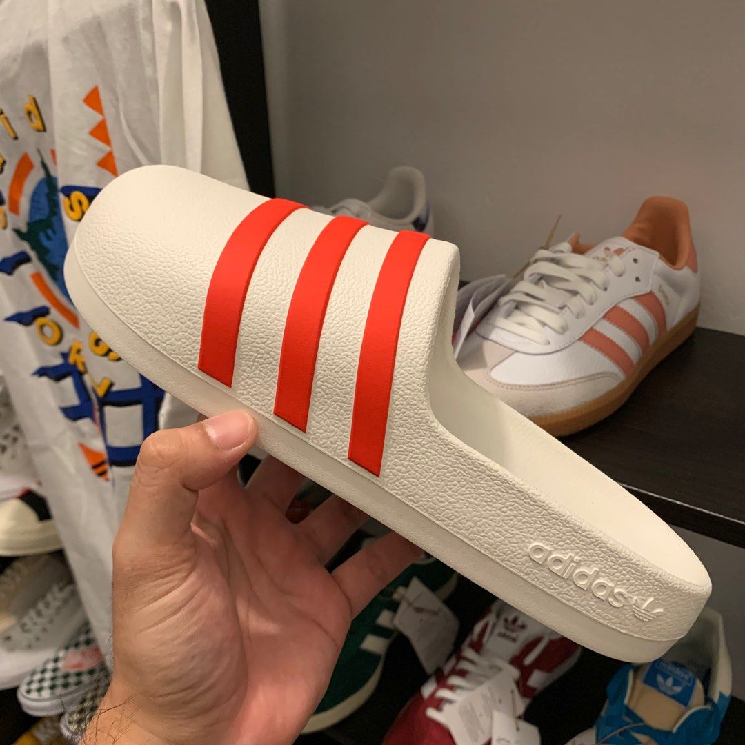 Adidas originals sale red flip flops