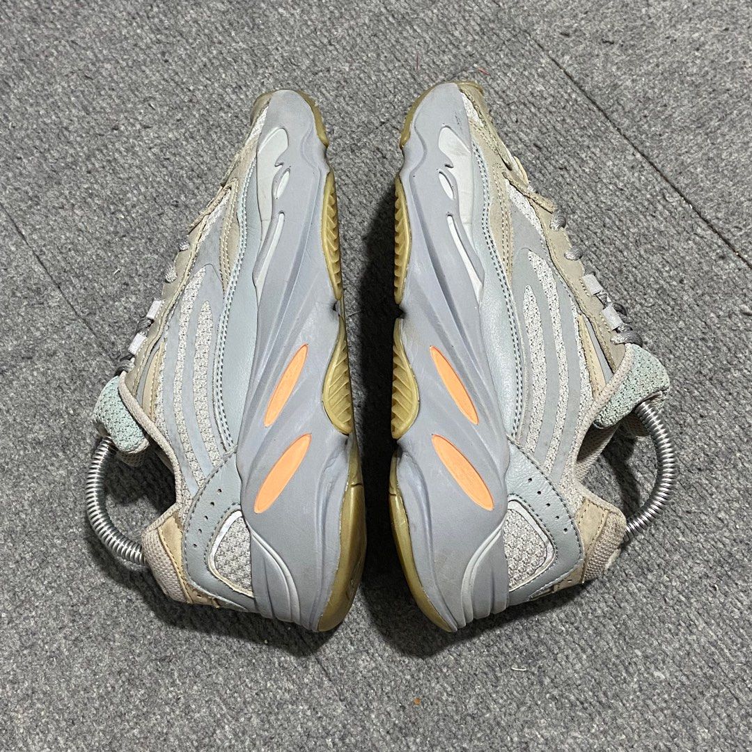 Yeezy inertia v1 vs v2 hot sale
