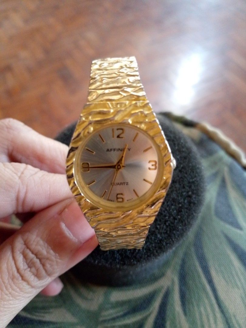 Affinity best sale quartz watch